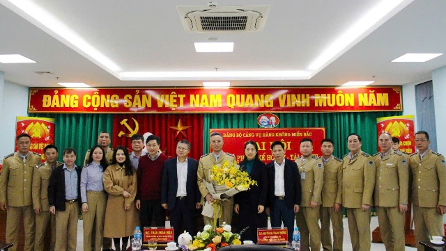 Tổ chức thành công Đại hội chi bộ nhiệm kỳ 2025-2027, hướng đến Đại hội Đảng bộ Cảng vụ hàng không miền Bắc nhiệm kỳ 2025-2030
